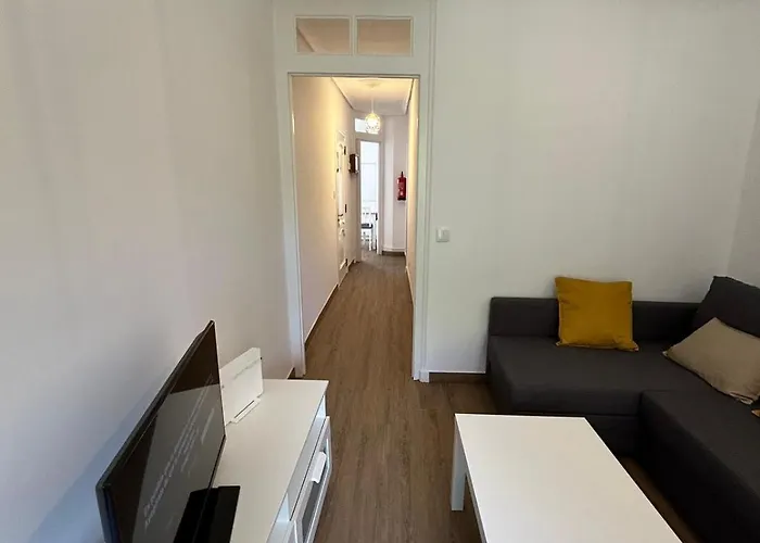 La Aldea 3 , Centro De Comillas