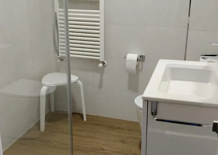 La Aldea 3 , Centro De Y Parking Publico * Comillas