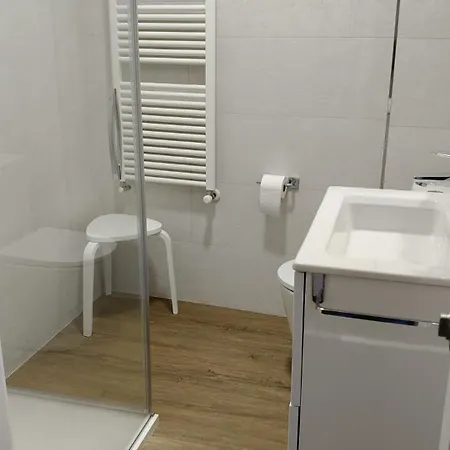 La Aldea 3 , Centro De * Comillas